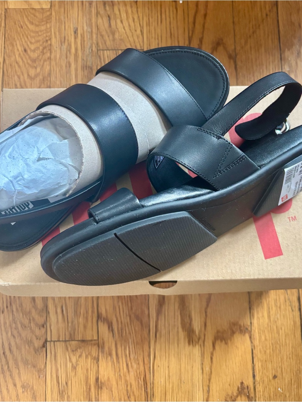NEW FitFlop Gracie Leather Sandals – Women’s Size 7.5